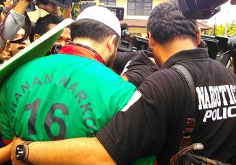 Muryati "Rhoma Irama Kunjungi dan Beri Nasihat Ke Ridho Rhoma"