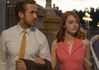 Lagi-lagi Jadi Nominee Best Actress dalam Ajang Golden Globe Awards 2018, Intip yuk Penampilan Emma Stone dengan Dressnya Tahun Lalu