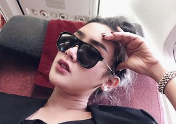 Pelataran Arch de Triumph Jadi Saksi Bisu Kemewahan Gaya Fashion Pedangdut Cantik Cita Citata, Intip yuk!