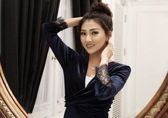 Tampil Modis Saat Liburan ke Jepang, Sarwendah Selempangkan Tas yang Harganya Nggak Biasa!