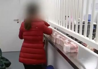 Tajir Melintir, Wanita Ini Bawa Uang Tunai 1,5 Milyar Rupiah Buat Shopping Baju Baru di Mall