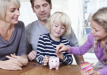 Cukup Melakukan 4 Hal Ini, Kamu Bisa Menghemat Keuangan Keluarga loh