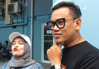 Ahok Gugat Cerai Istrinya, Uya Kuya: Itu Hoax, Politik Tuh Kejam!