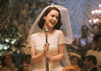 Begini Penampilan Rachel Brosnahan, Sang Pembawa Pulang Piala Golden Globes 2018, Siap-siap Terpukau!