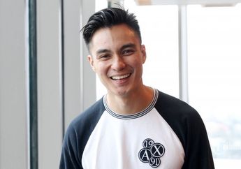 Cerita Haru Baim Wong Berikan Jaket Kesayangannya untuk Fans Berkebutuhan Khusus