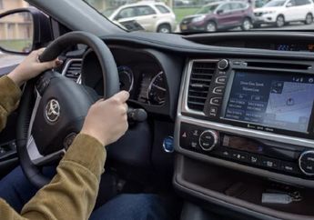 Nggak Perlu Takut Nyasar Saat Jalan-jalan, Toyota dan Lexus Akan Luncurkan Mobil Dengan Asisten Pintar Tahun Ini