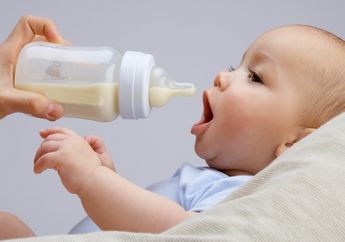Ketahui Takaran Susu Formula Untuk Bayi Ini Agar Si Kecil Tidak Mengalami Obesitas