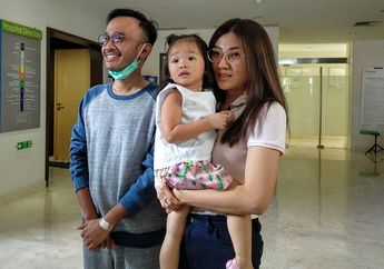 Lucu! Thalia Putri Onsu Sebut Ayahnya Sakit Hidung Karena Hal Ini