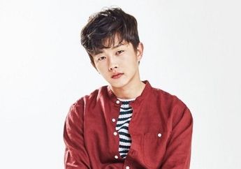 Wah, Kim Min Suk Ketahuan Berduaan dengan Wanita Ini, Sampai Cium Pipi!