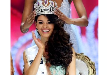 Ini Dia Deretan Penampilan Miss Universe 2017 dengan Berbagai Gaya Makeup, Mana nih yang Paling Memikat?