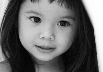 Begini Ekspresi Gempita Saat Rayakan Ulang Tahun yang ke-3