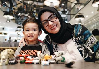Ulang Tahun Ke-2, Revalina S. Temat Berikan Ucapan Hangat Ini Untuk Sang Anak!
