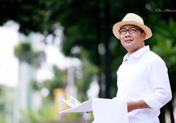 Ridwan Kamil Foto di Antara Pemain Film Dilan, Netizen : Yang di Tengah kok Menggoda ya!