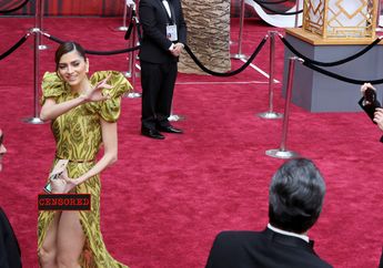 Busana Blanca Blanco Masuk Kategori Pakaian Terburuk Oscars 2017, Ketahuan Nggak Pakai Celana Dalam Sih!