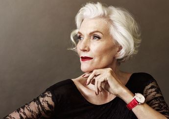 Model Ini Sudah Berusia 69 Tahun, Tapi Ia Memiliki Semangat Berkarya yang Luar Biasa