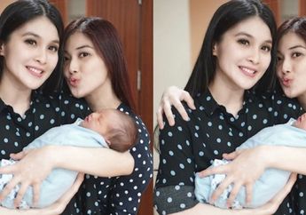 Sedang Gendong Raphael, Adik Sandra Dewi Bikin Salah Fokus! 