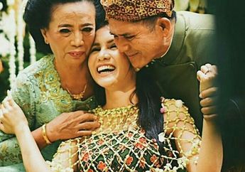Ini Dia Kisah Cinta Momo Geisha dan Reza, Ternyata Lebih Tua Momo, Lho!
