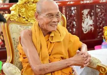 Jenazah Seorang Biksu Masih Utuh Ketika Dikeluarkan dari Peti Mati, Bahkan Wajahnya Tersenyum!