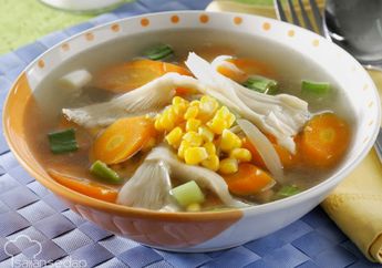 Dingin-dingin Enaknya Makan yang Berkuah, yuk Cobain Resep Sup Wortel Jamur Tiram Ini, Dijamin Akan Menghangatkan Tubuh Si Kecil