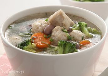 Gurih dan Lezatnya Seporsi Sup Bola Ikan Brokoli, Bikin Makan Siang Jadi Lebih Nikmat