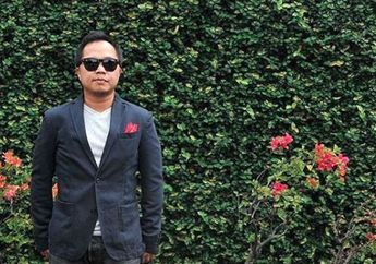 Kompaknya Sandhy Sondoro Urus Anak Bareng Mantan Istri, Patut Ditiru!