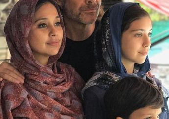 Mike Tramp 'White Lion' Hibur Masyarakat Labuan Bajo!