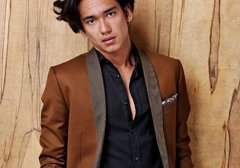 Adipati Dolken Buktiin Cowok Pake Baju Pink Makin Dicintai