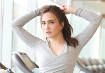 Cuma Pakai Kaos dan Jins Belel, Shandy Aulia Kenakan Tas yang Harganya Bikin Kamu Tercengang, Penasaran?