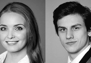 Perankan Romeo dan Juliet, Seorang Pria Benar-benar Lamar Sang Wanita di Atas Panggung, Romantis!