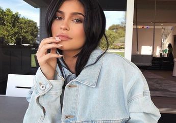 Akhirnya Terungkap! Kylie Jenner Umumkan Nama Putrinya yang Langsung Jadi Selebriti Cilik