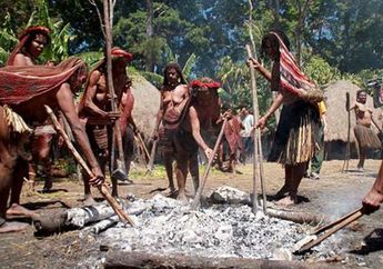 Unik Banget, Beginilah Tradisi Suku Papua Untuk Ungkapkan Rasa Syukur Mereka