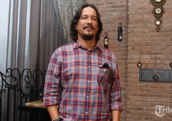 Main Film Horor, Bucek Depp Sebut Dialognya Paling Sedikit Selama Dia Berkarir