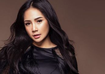 Terungkap! Ternyata Segini Harga Sepatu Nagita Slavina Saat Mengikuti Arisan Dollar