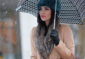 Musim Hujan Sudah Datang, Intip 3 Tips dari Make Up Artist Ini Deh, Biar Makeup Kamu Awet Seharian!