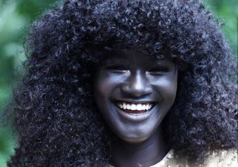 Cewek Kelam Ini Model Papan Atas, Bukan Ibu Binatang! Membanggakan!