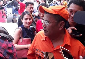 Hotman Paris Bela Para Pemilik Mobil Mewah