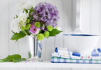 Pengin Hias Rumah dengan Karangan Bunga Tapi Budget Pas-pasan? Lakukan 3 Trik Cerdas Berikut Ini