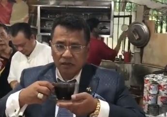 Minta Mantan Presiden Lihat Iklan Sabun, Isi Pesan Hotman Paris untuk SBY Bikin Netizen Ngakak