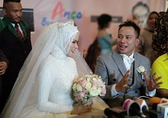 Vicky Prasetyo Jatuhkan Cincin Ratusan Juta Untuk Angel Lelga ke Dalam Lautan
