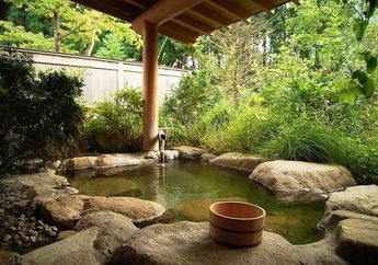 Anti Mainstream, Kamu Bisa Nikmati Liburan di Jepang Dengan Berkunjung ke Pemandian Umum yang Cantik Ini