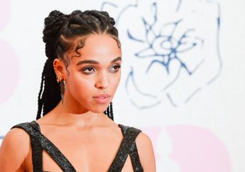 Mengintip Gaya Rambut FKA Twigs yang Lagi Hits Dikalangan Selebritis Tanah Air, Yuk Intip Penampilannya!