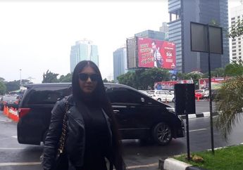 Denada Datangi Polda Metro Jaya Untuk Laporkan Ini