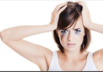 Tips Makeup Anti Luntur dan Bebas Minyak Buat Kamu yang Suka Naik Transportasi Umum