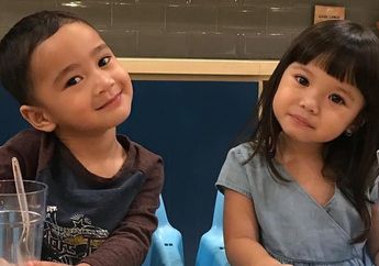 Dicium Gempita, Reaksi Rafathar Bikin Ngakak!