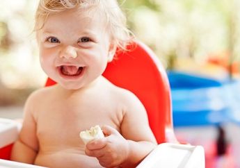 Ibu Millennials Wajib Tahu, Inilah 5 Jenis Makanan yang Harus Kamu Berikan Pada Si Kecil Sebelum Usianya 1 Tahun