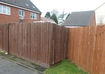 Sulit Dipercaya, Pasangan di Inggris Bikin Garasi Palsu Untuk Sembunyikan Bangunan Ini