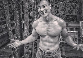 Baim Wong Topless Pamer Otot Perut, Ada Netizen yang Hamil Mendadak