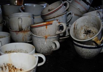 Ternyata Begini Cara Menghilangkan Kerak Gelas Pakai Bahan Alami