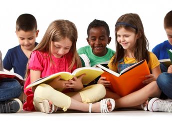 4 Cara Paling Menarik Untuk Membuat Si Kecil Senang Membaca, Orang Tua Millennials Harus Tahu nih!