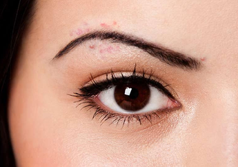 Pensil Alis Bisa Jadi Penyebab Jerawat! Coba Atasi dengan Cara Sederhana Ini deh&hellip;.